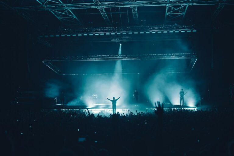 The Wombats trasa 2027 – ilustracyjne zdjęcie koncertu rockowego